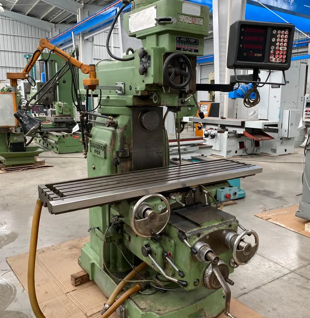 Fresadora y Taladro en operación industrial